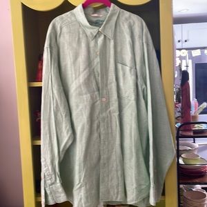 Men’s Tommy Bahama shirt